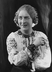 Biography photo for Dame Laura Knight