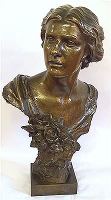 James Pittendrigh Macgillivray : BUST OF A WOMAN