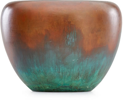 Charles Walter Clewell : Copper-clad jardiniere