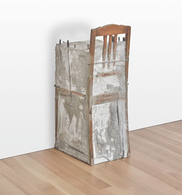 Doris Salcedo : UNTITLED