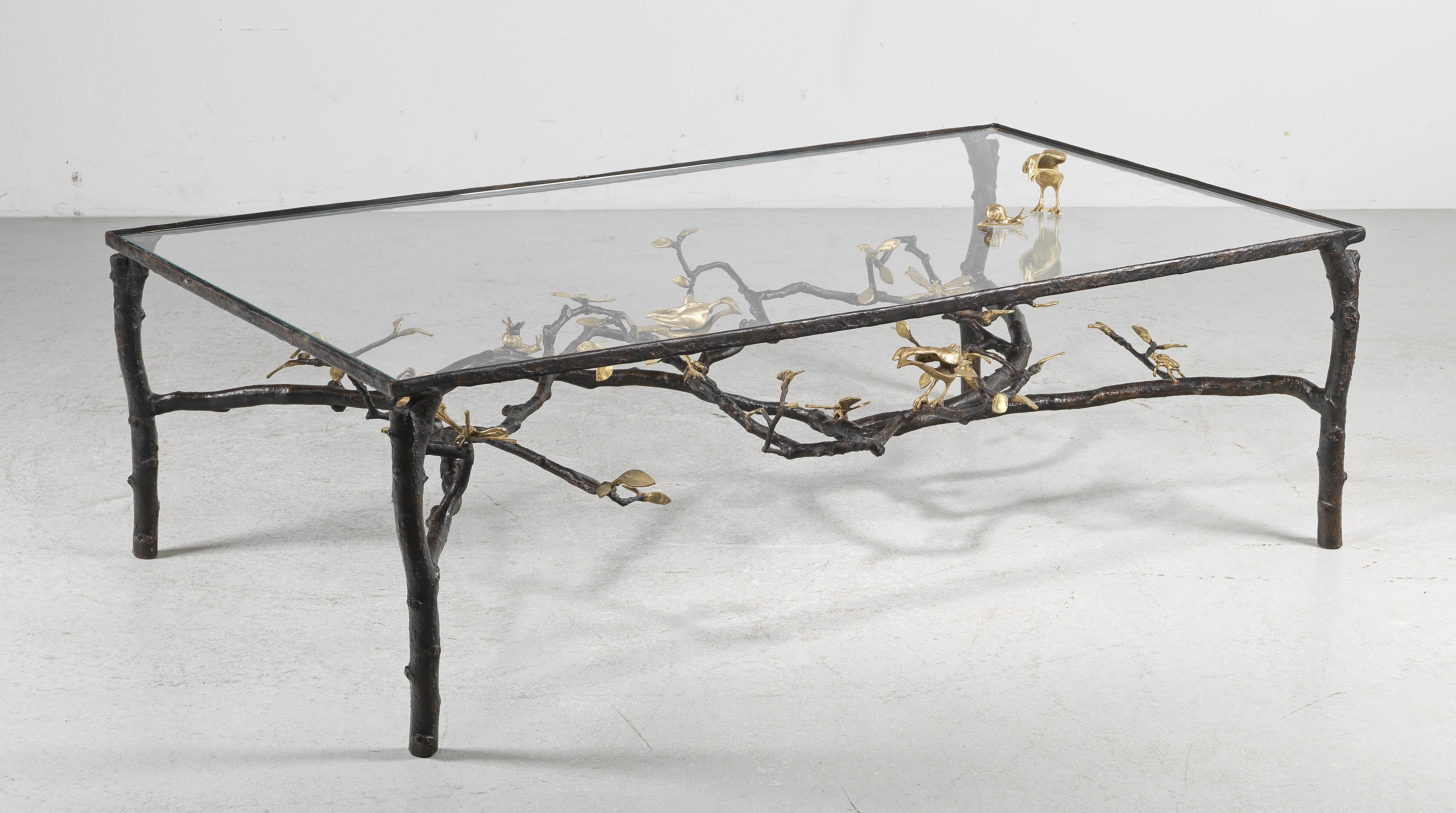 Paula Swinnen : Couch table with branches, birds, butterflies, a dragonfly, a scarab, accompanied by a songbird