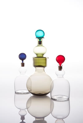 Kaj Franck : 'Kremlin Kellots' (Kremlin Bells) decanter, two stacking parts with stopper, model no. KF 500, and two decanters with stoppers, model no. KF 503