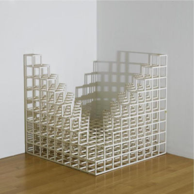 Sol LeWitt : CORNER PIECE #4